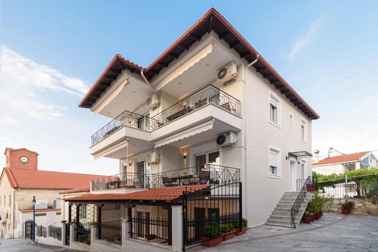 Ariana Apartments Polychrono Exterior photo